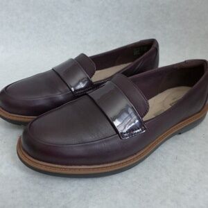 CLARKS COLLECTION Eggplant Purple Leather Soft Cushion Raisie Arlie Loafer 8